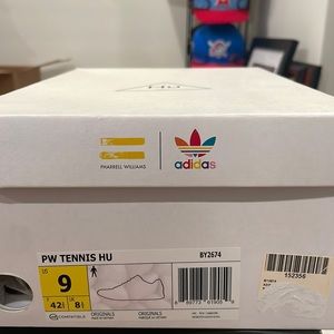 Adidas Pharrell Williams Size 9
